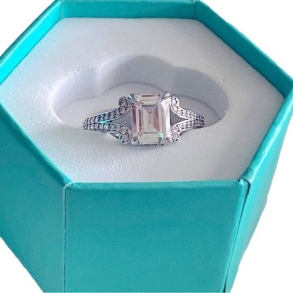 925 Sterling Silver Cubic Zirconia Cocktail Engagement Promise Ring Sz 8